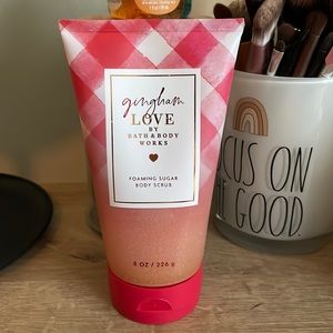 Brand new bath and body works Gingham Love sugar scrub